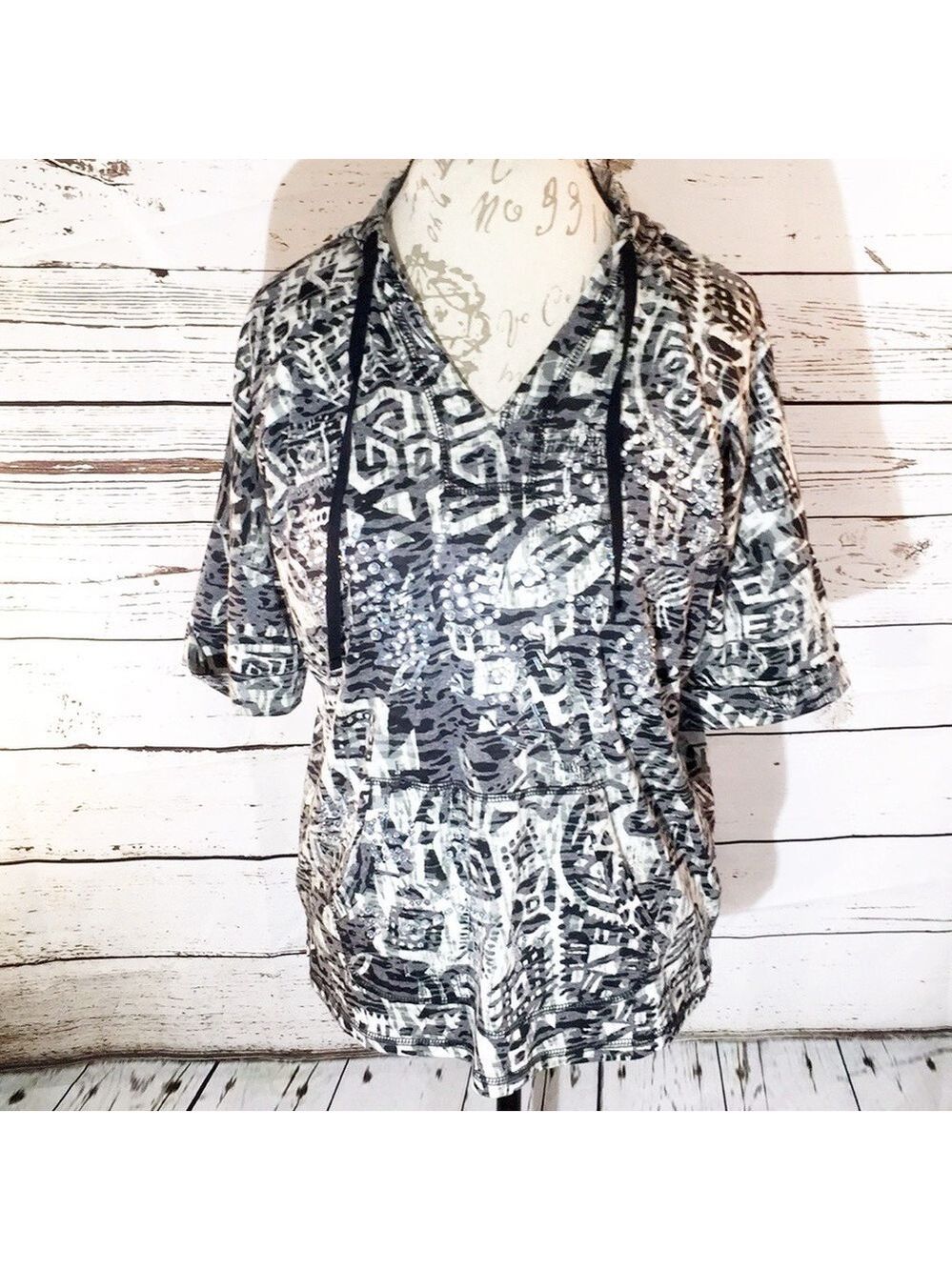 Thomas & Olivia Patterned Hoodie Top with Rhinestone Bling Large